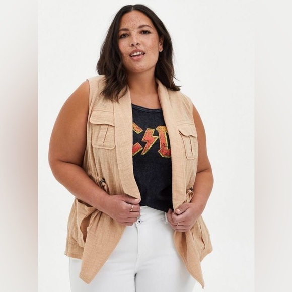 Torrid Gauzy Drape Front Vest - Picture 1 of 13